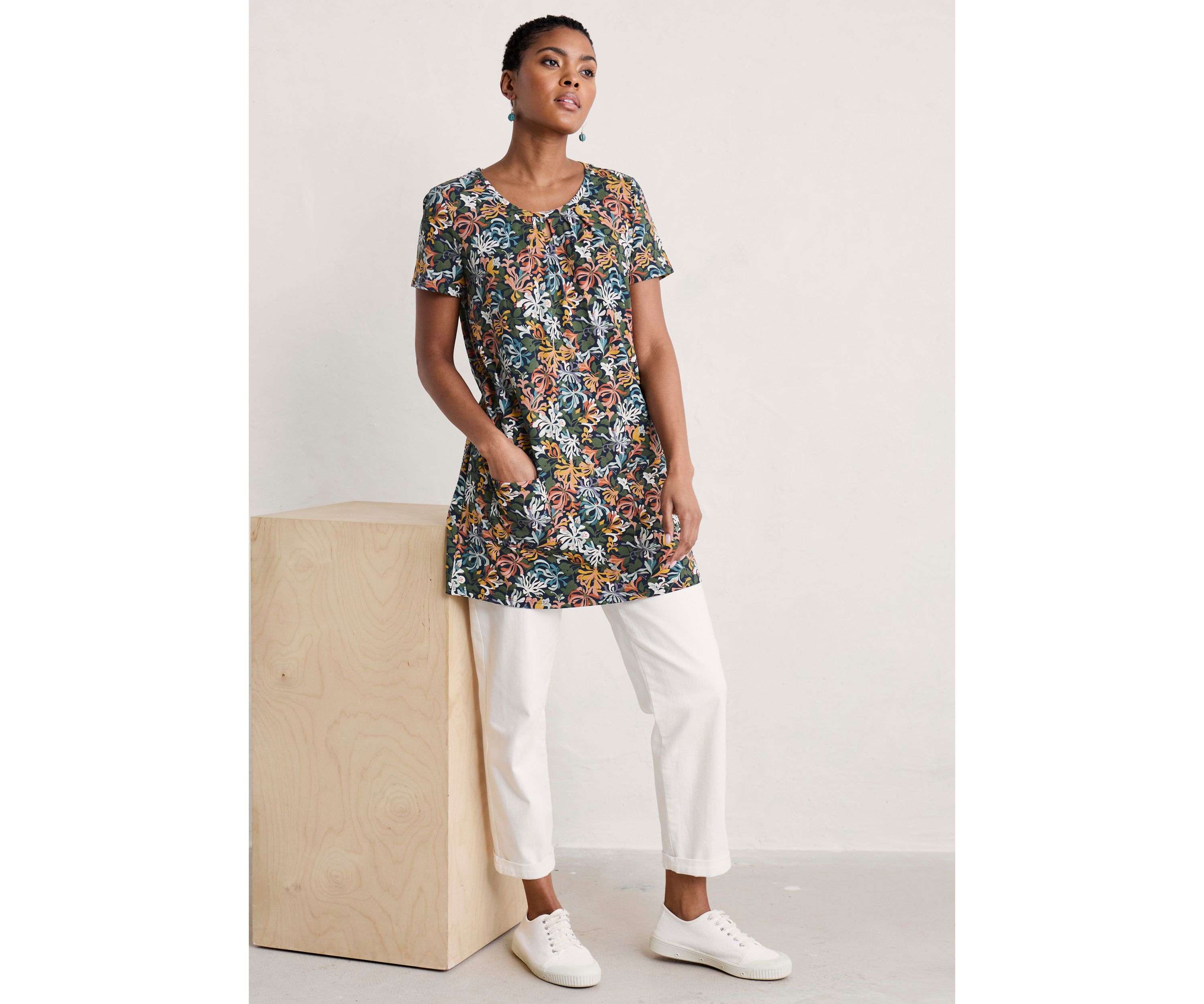 Womens Star Dance Printed Short Sleeve Top