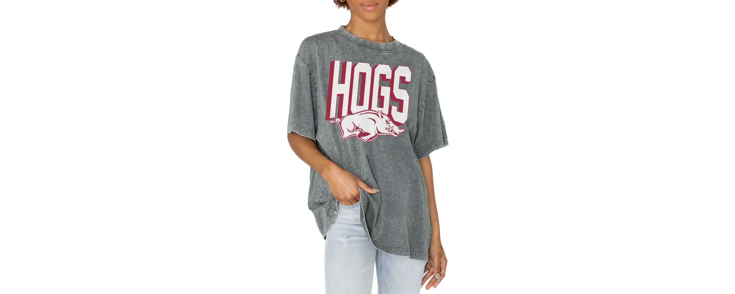 NCAA Arkansas Razorbacks Solid Defense Oversized T-Shirt