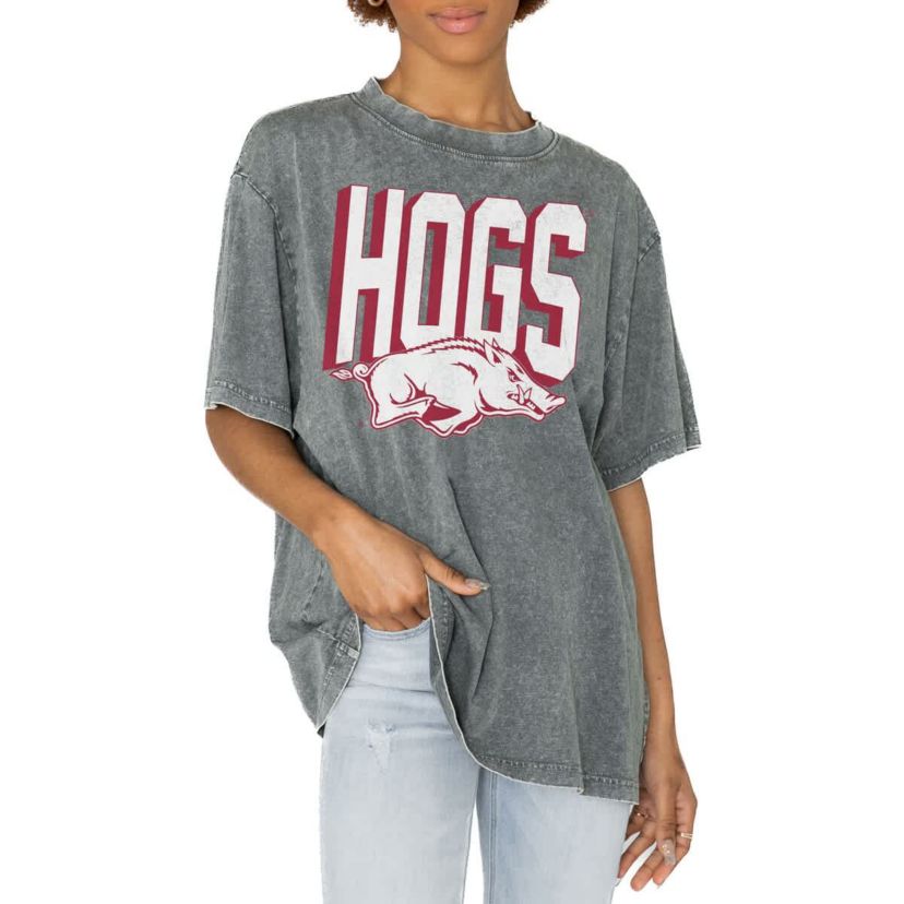 NCAA Arkansas Razorbacks Solid Defense Oversized T-Shirt