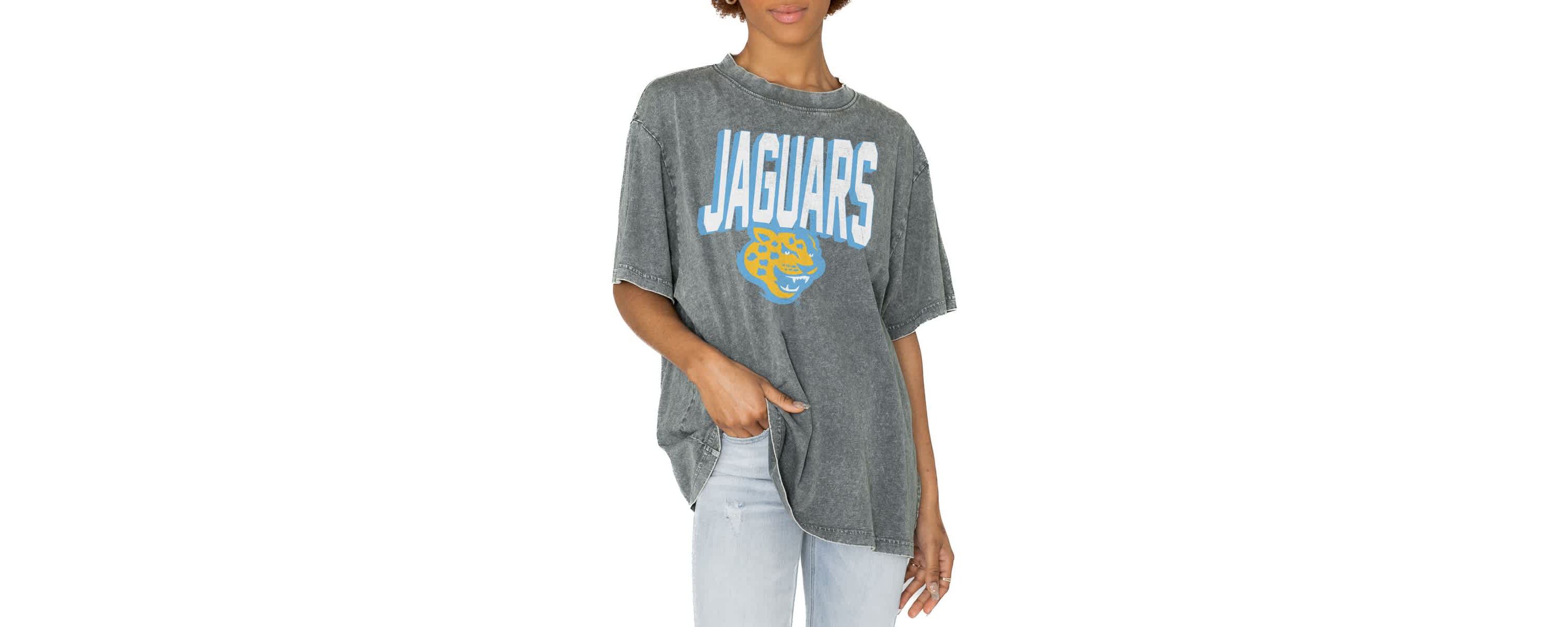 NCAA Southern University Jaguars Solid Defense Oversized T-Shirt