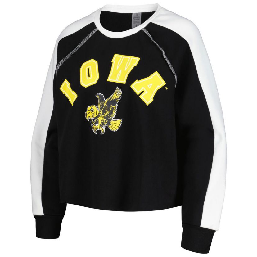 NCAA Iowa Hawkeyes Blindside Raglan Cropped Pullover Sweatshirt