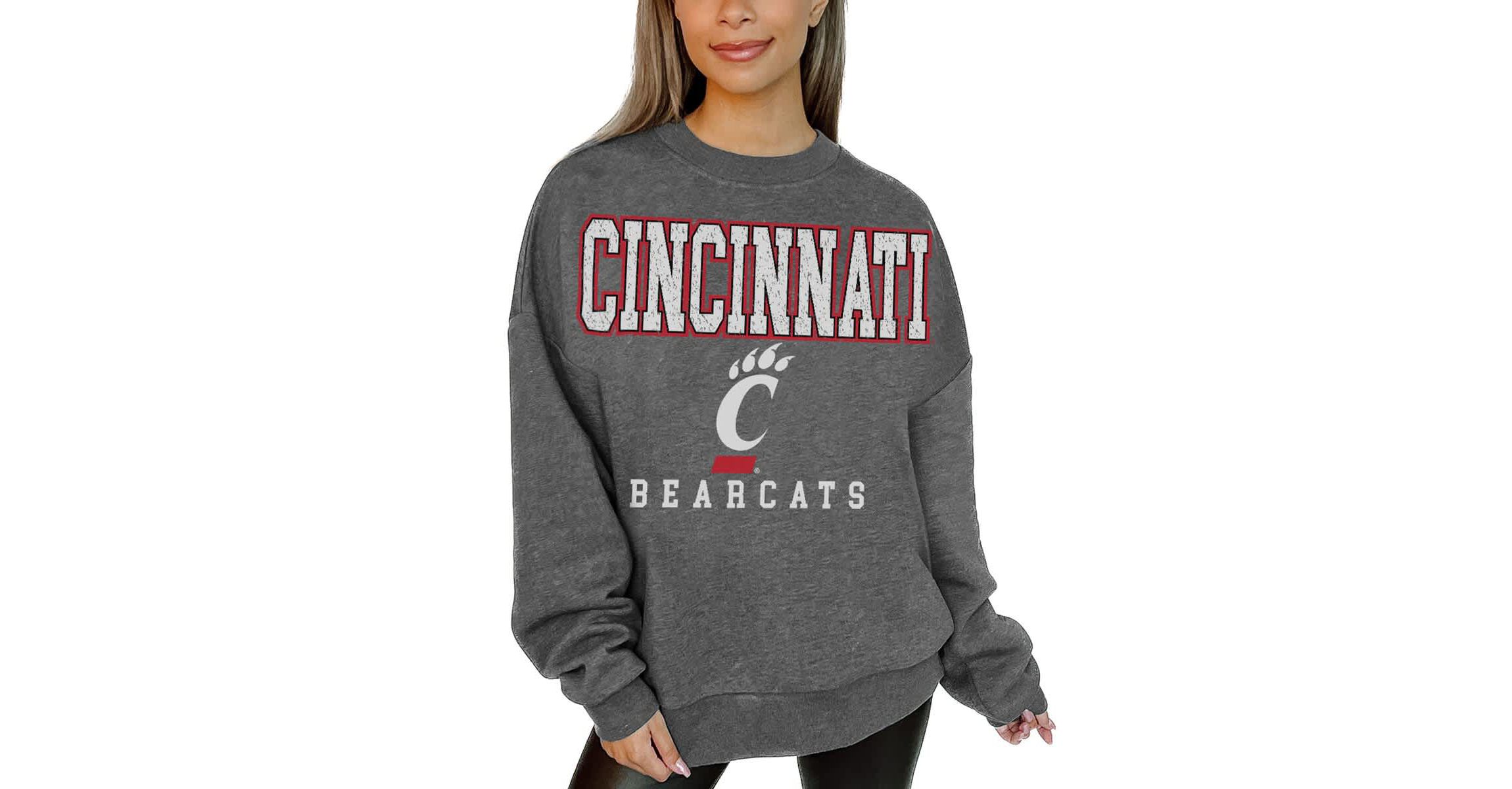 NCAA Cincinnati Bearcats Oversized Distressed Fleece Pullover Sweatshirt