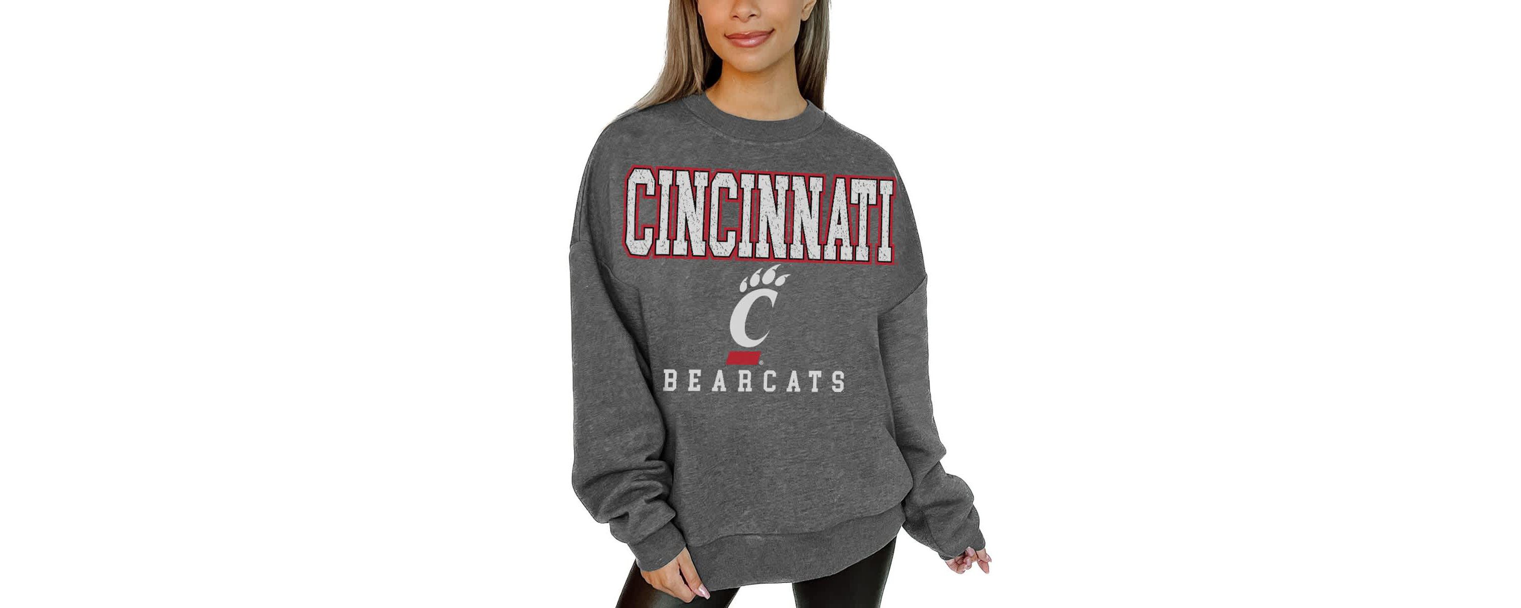 NCAA Cincinnati Bearcats Oversized Distressed Fleece Pullover Sweatshirt