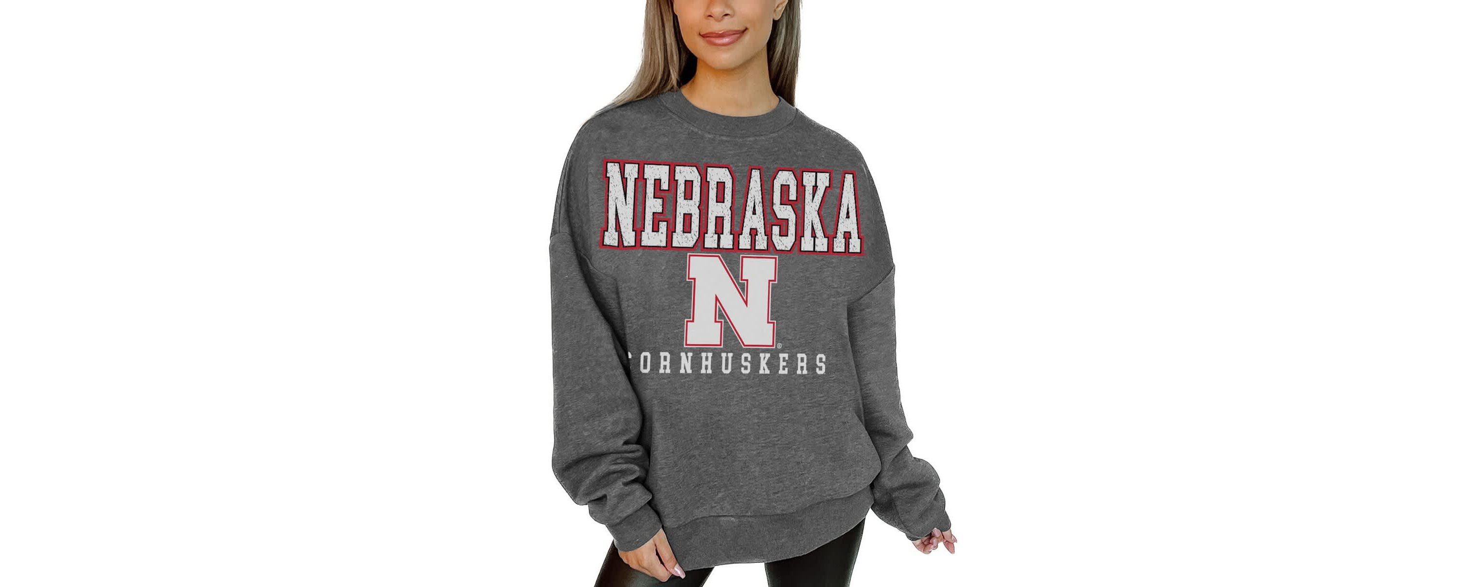 NCAA Nebraska Huskers Oversized Distressed Fleece Pullover Sweatshirt