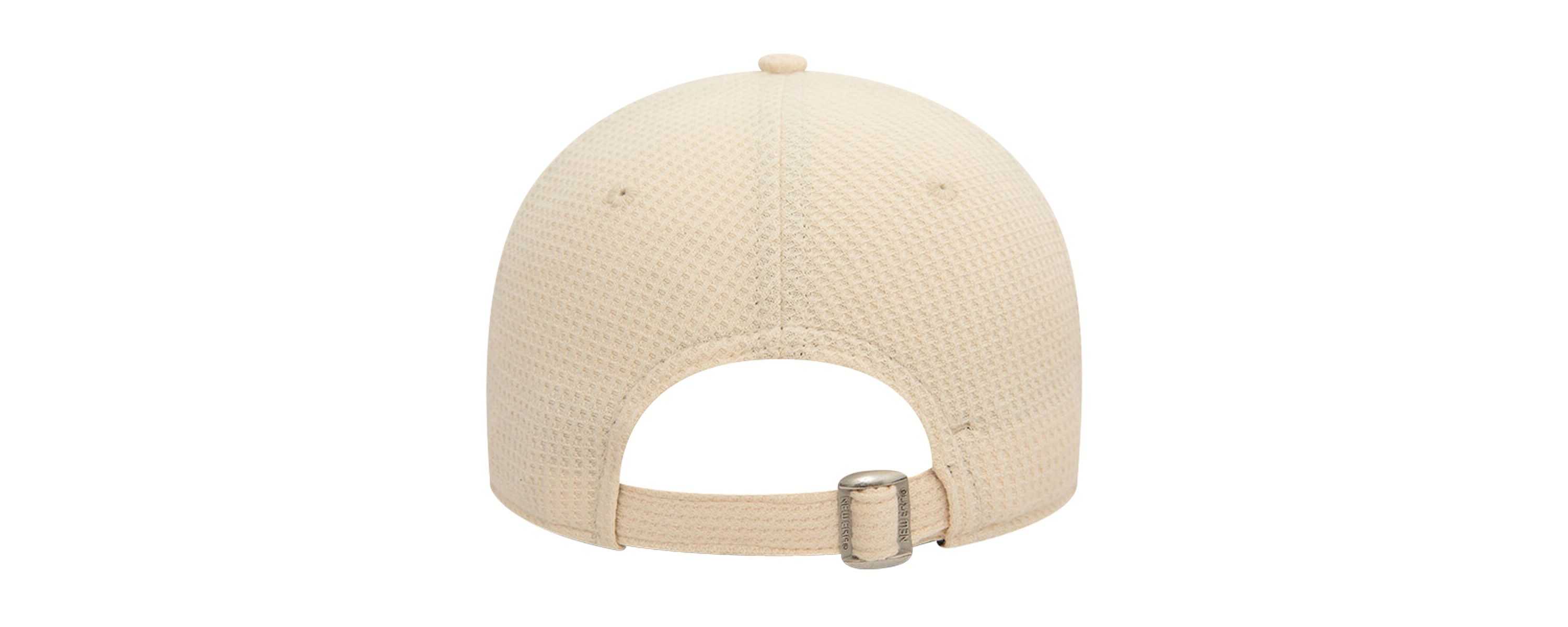 International Clubs Manchester United Jersey Stitch 9FORTY Adjustable Hat
