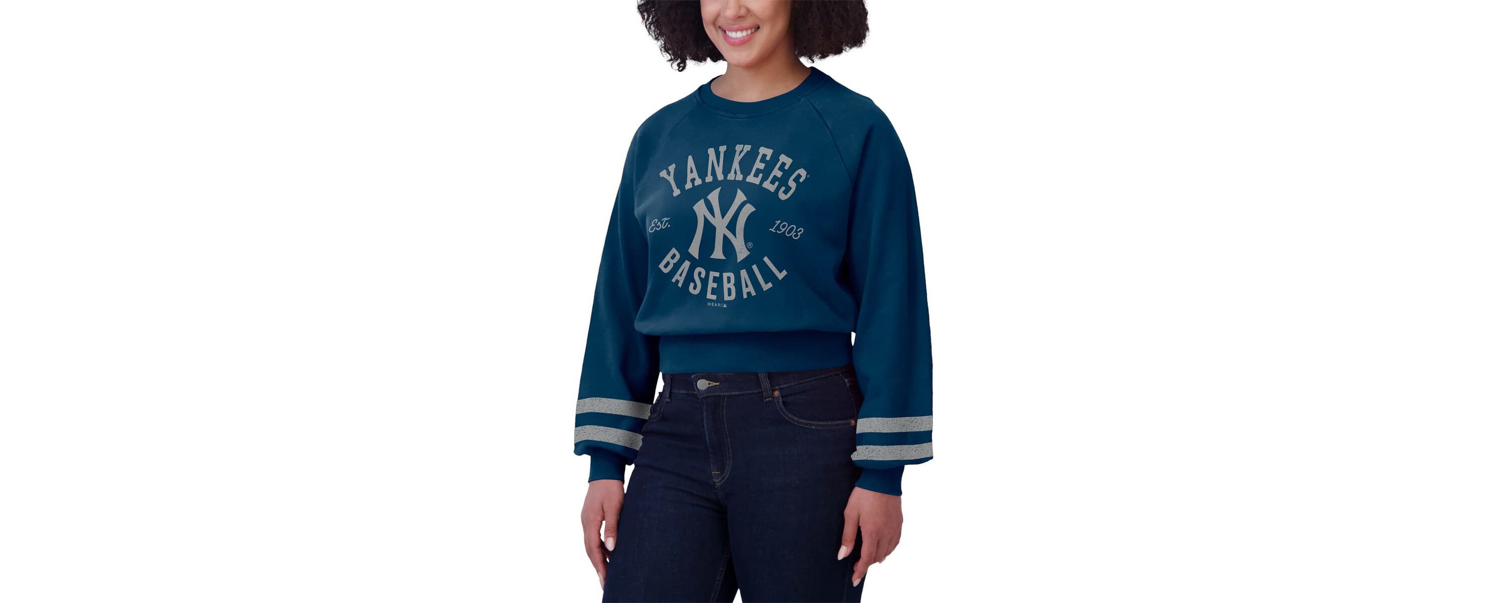 MLB New York Yankees Vintage Washed Cropped Pullover Sweatshirt