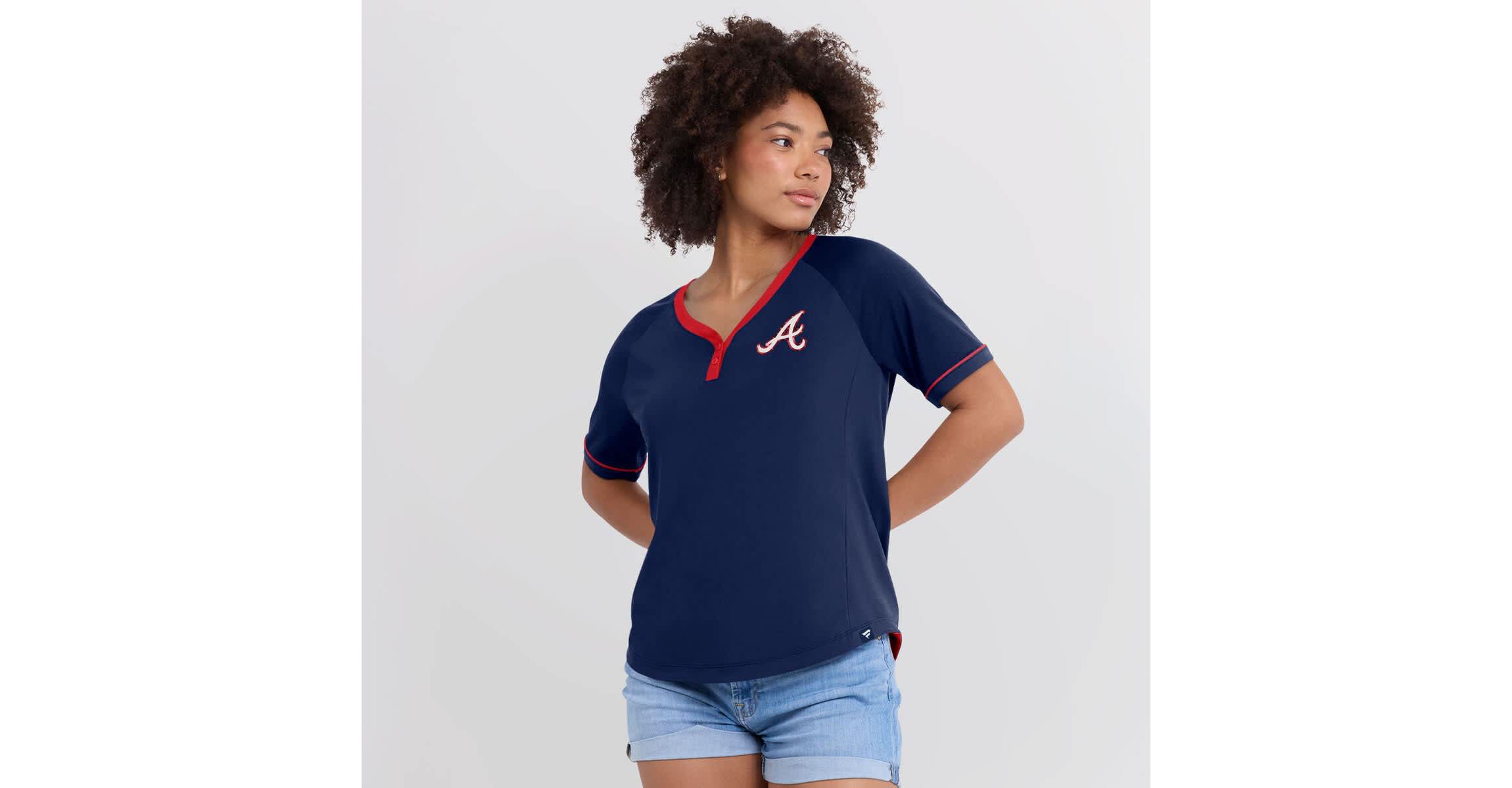 MLB Fanatics Atlanta Braves League Diva Star Raglan V-Neck T-Shirt