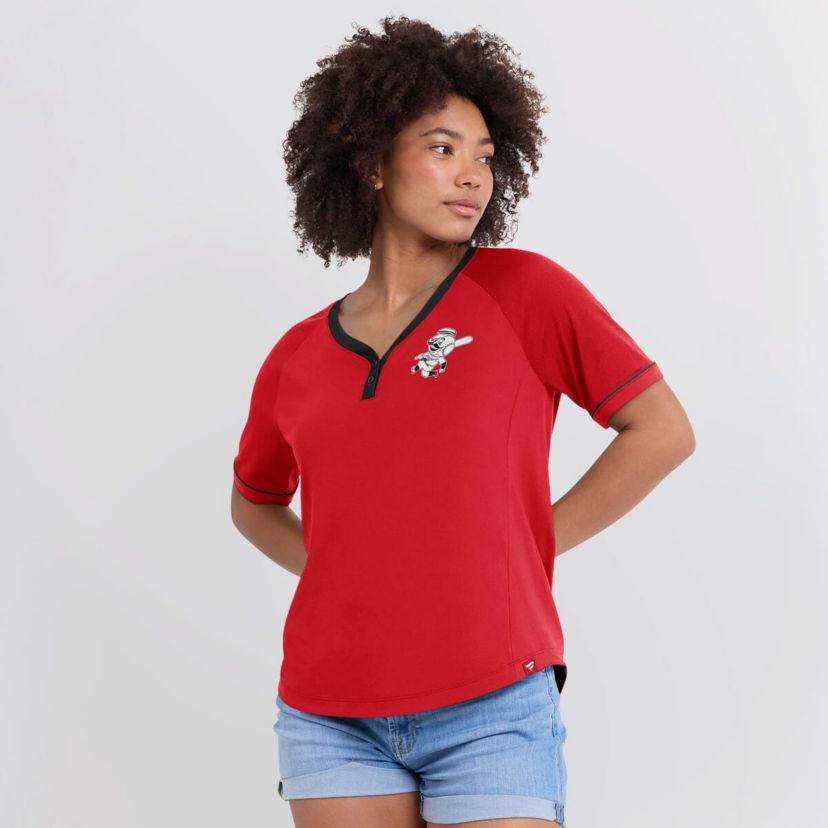 MLB Fanatics Cincinnati Reds Cooperstown Collection League Diva Raglan V-Neck T-Shirt