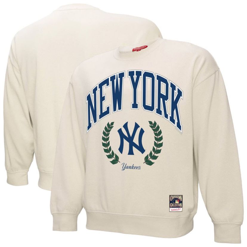 MLB New York Yankees Cooperstown Collection Laurel Pullover Sweatshirt