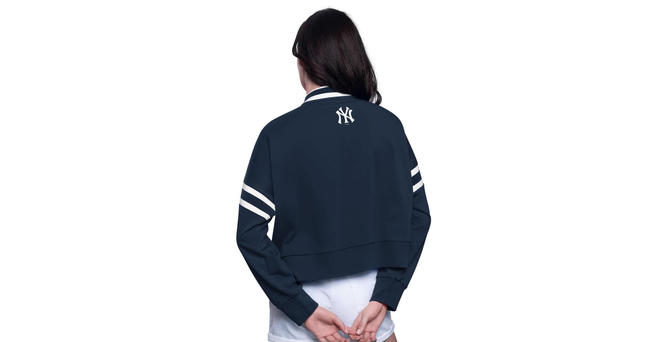 MLB New York Yankees Power Play Cropped Pullover Sweatshirt