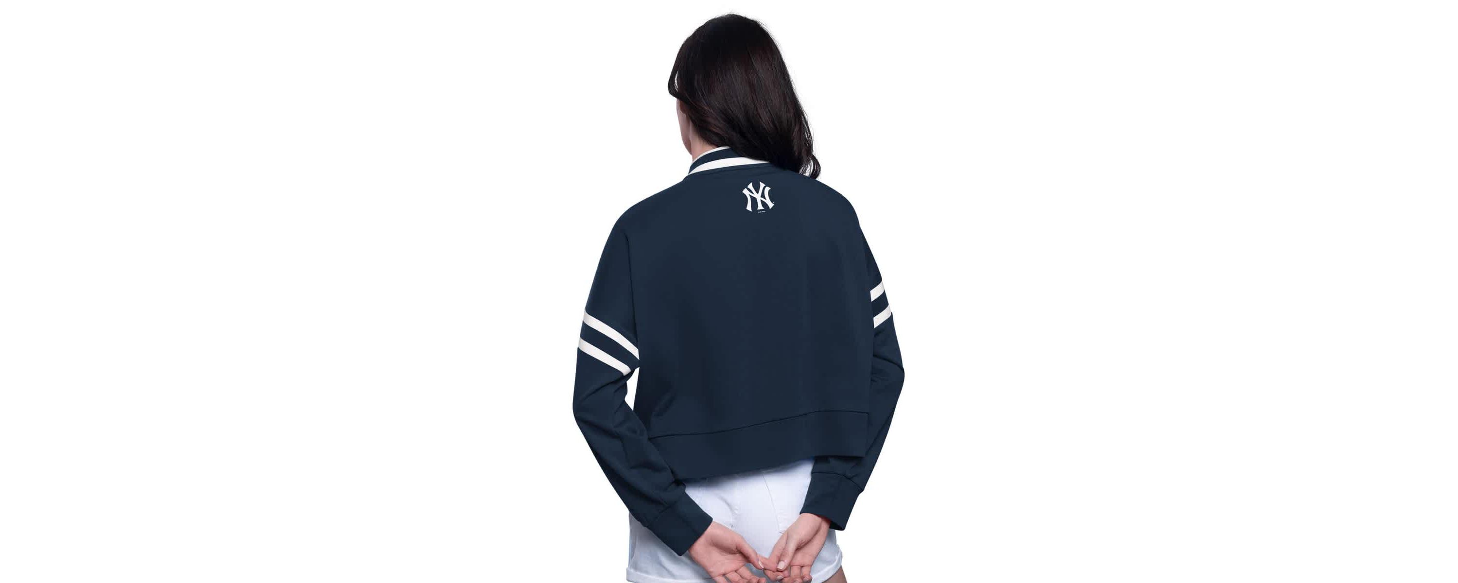 MLB New York Yankees Power Play Cropped Pullover Sweatshirt