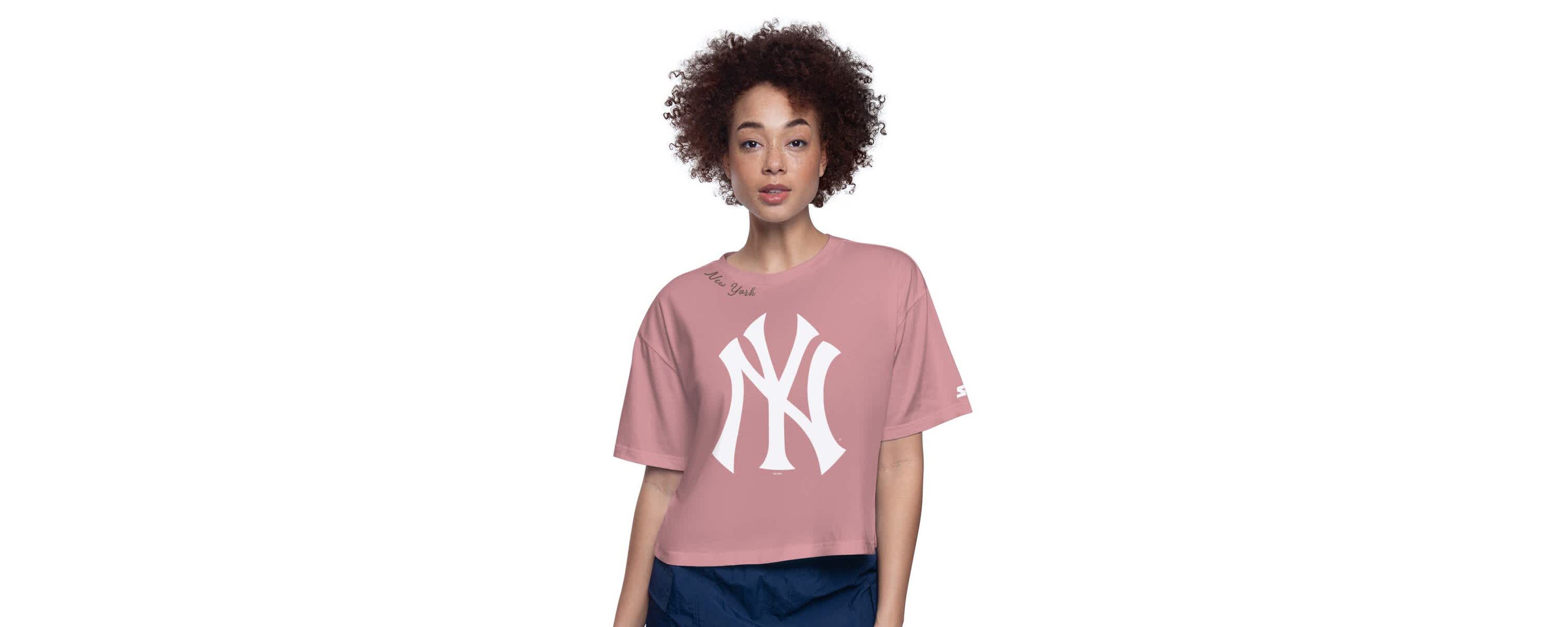 MLB New York Yankees Play the Ball Boxy Cropped T-Shirt