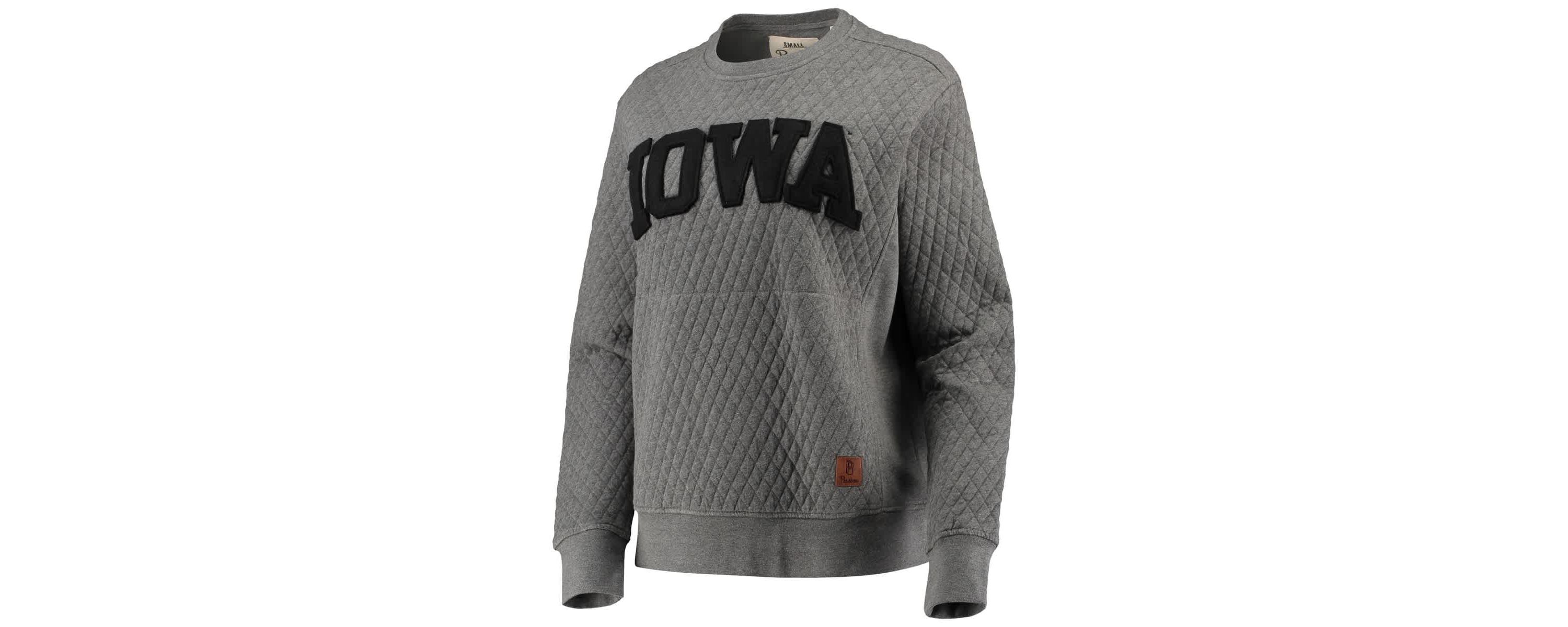 NCAA Iowa Hawkeyes Moose Quilted Pullover Sweatshirt