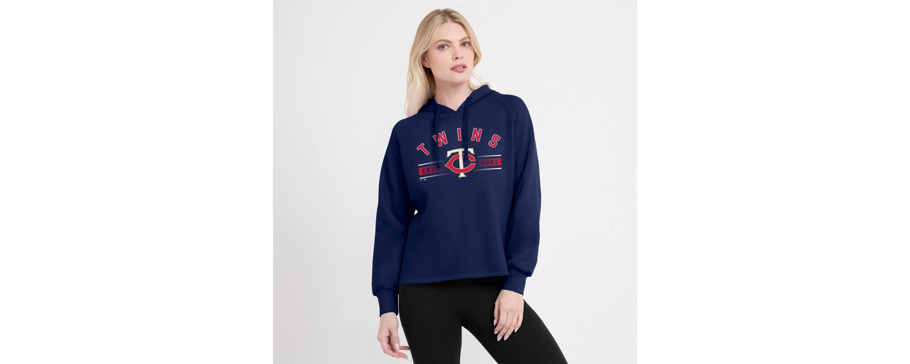 MLB Fanatics Minnesota Twins Perfect Play Raglan Pullover Hoodie