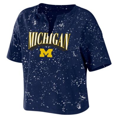 NCAA Michigan Wolverines Bleach Wash Splatter Cropped Notch Neck T-Shirt