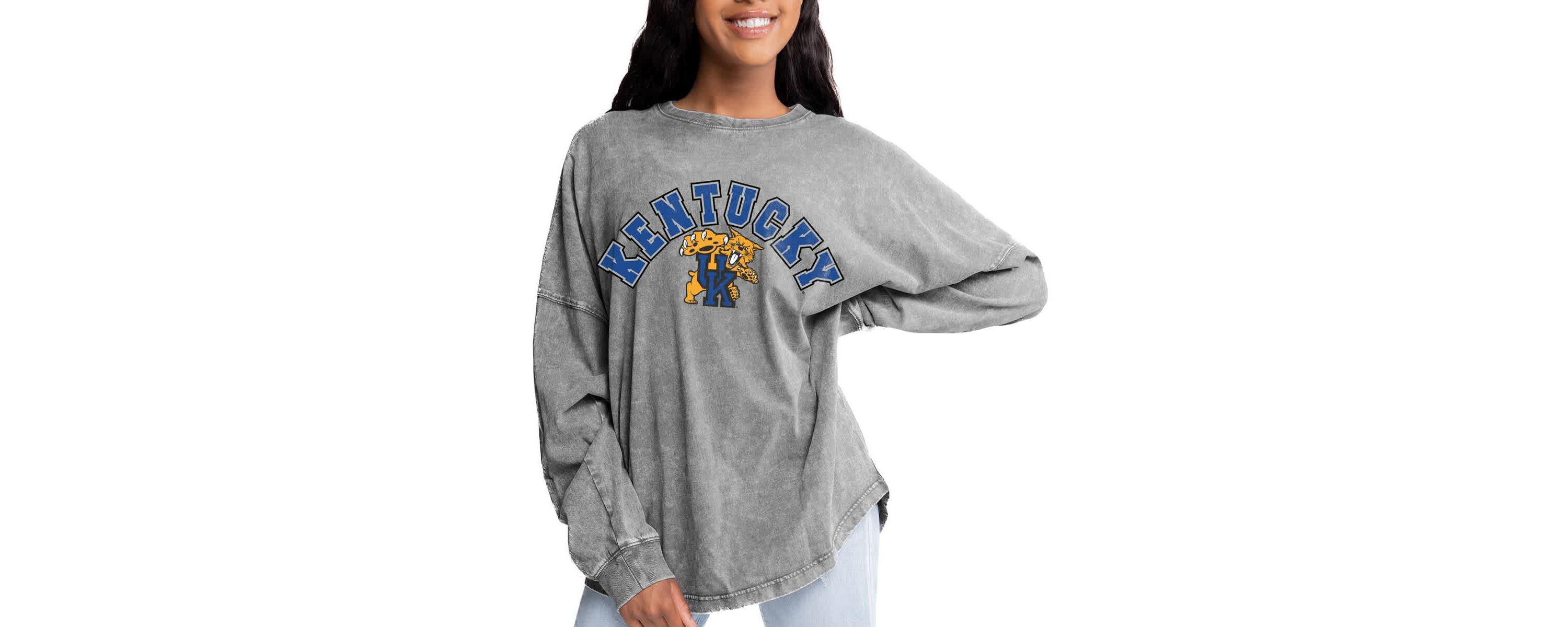 NCAA Kentucky Wildcats Faded Wash Pullover Sweatshirt