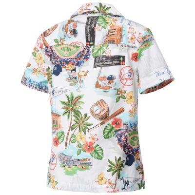 MLB New York Yankees Scenic Camp Button-Up Shirt