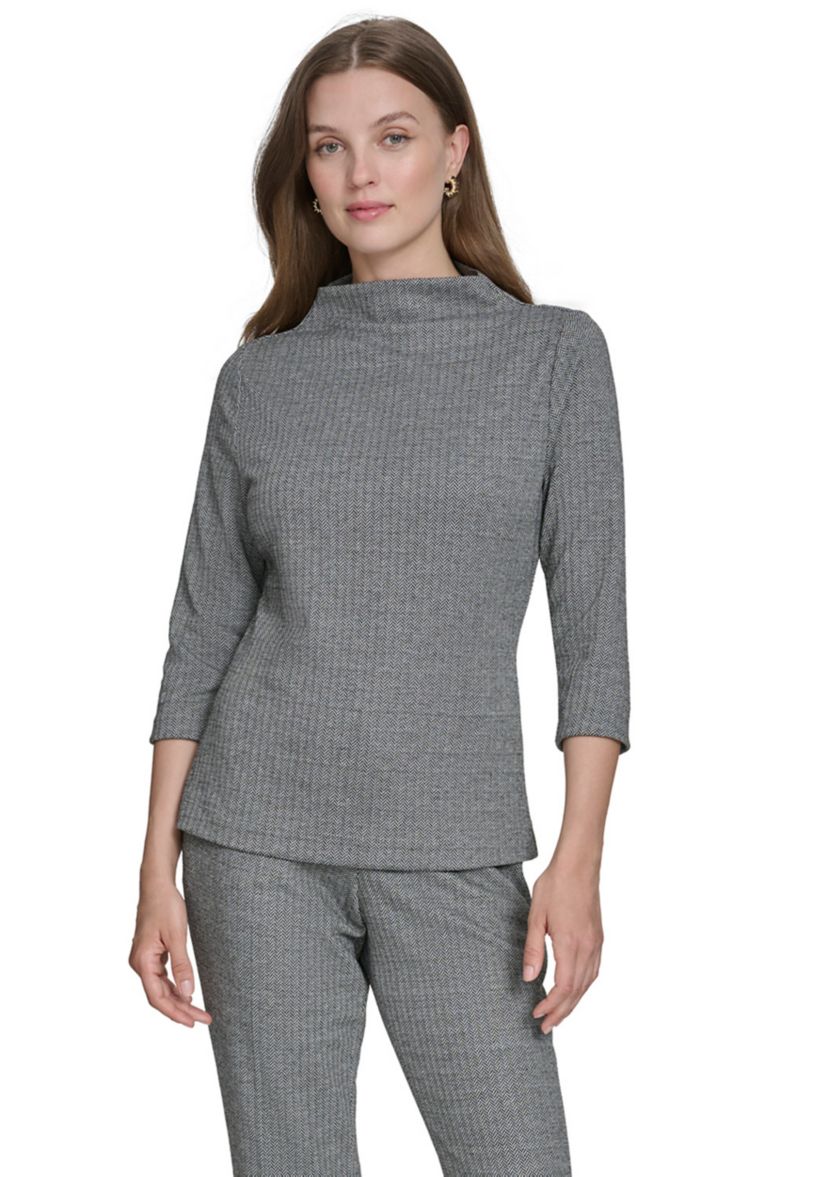 Womens Bracelet Sleeve Knit Top