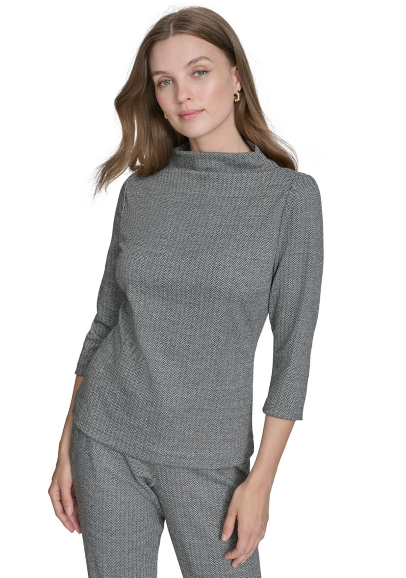 Womens Bracelet Sleeve Knit Top