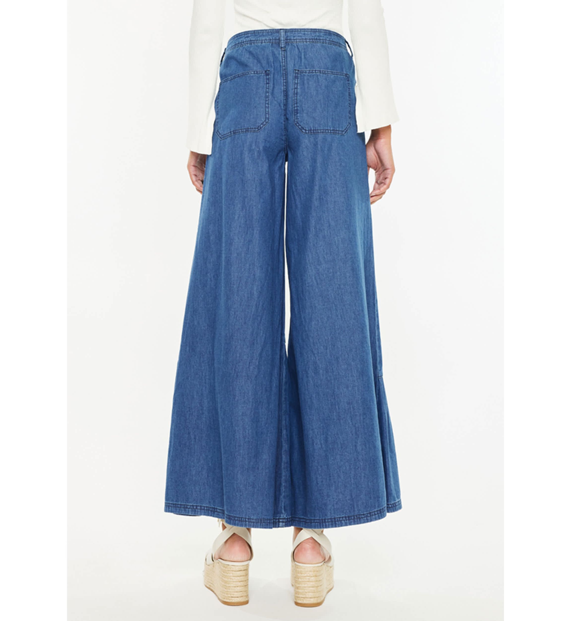 Daria Ultra High Rise Wide Jeans