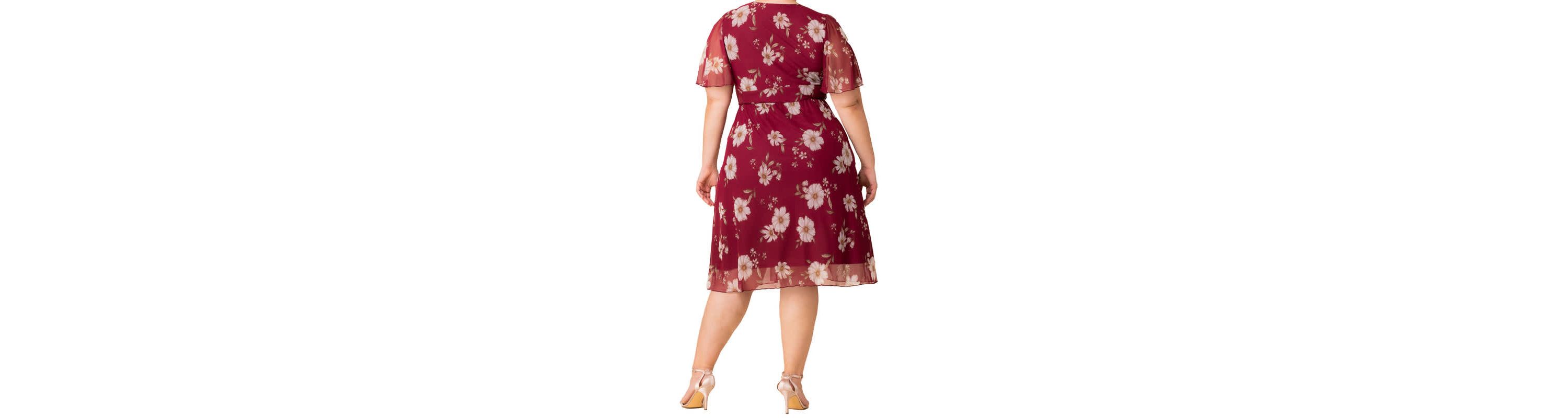 Womens Plus Size Margot Mesh V-Neck Cocktail Dress