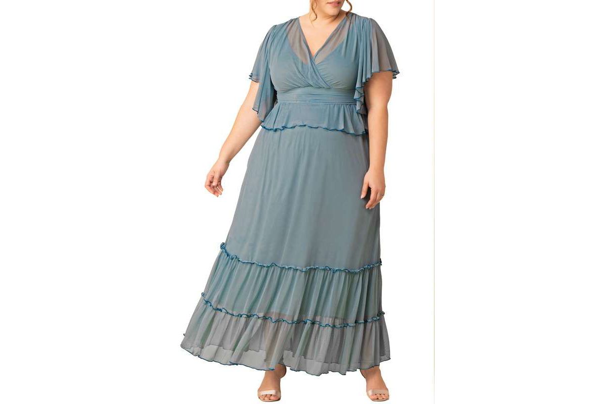 Womens Plus Size Graceful Tiered Mesh Gown