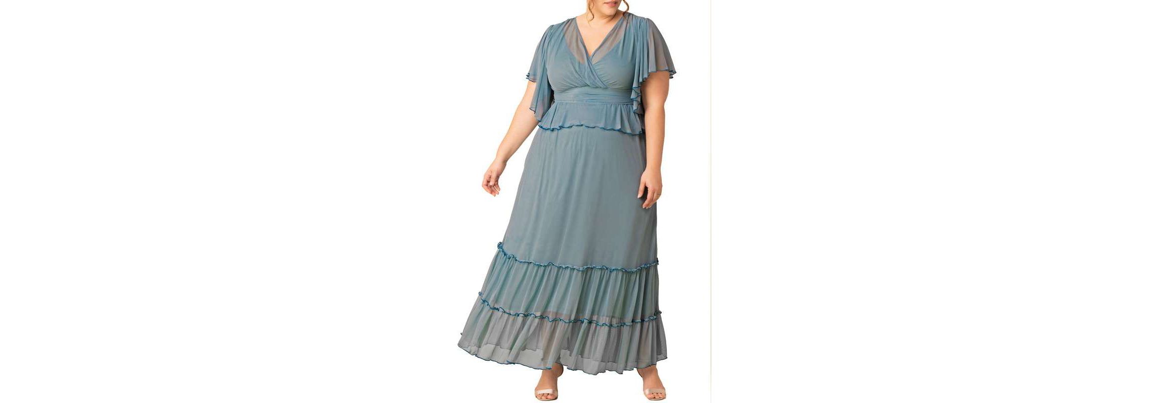 Womens Plus Size Graceful Tiered Mesh Gown