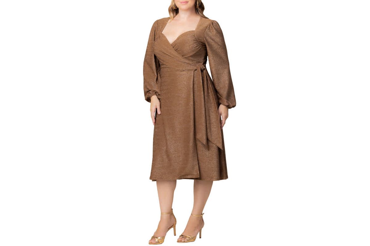 Womens Plus Size Socialite Sweetheart Wrap Dress