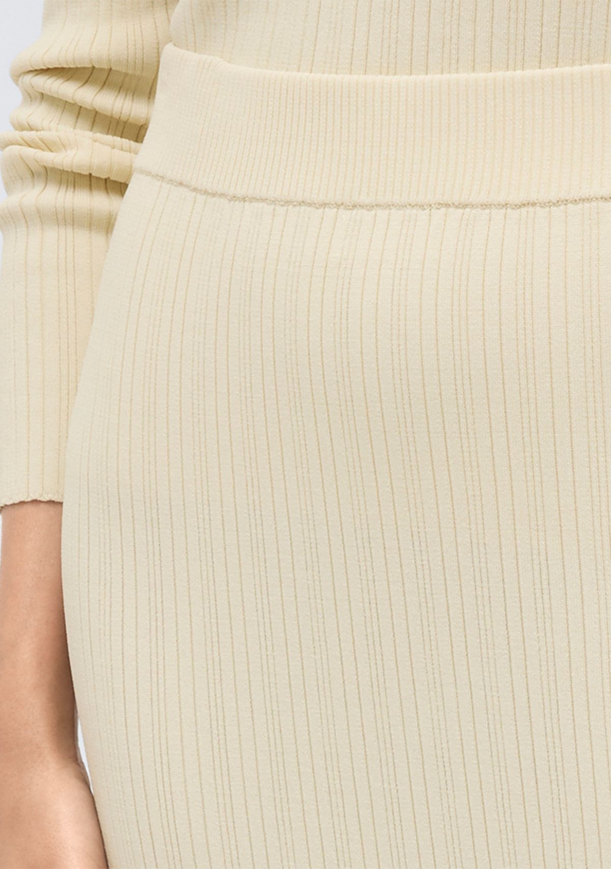 Womens Ribbed Knit Midi Skirt