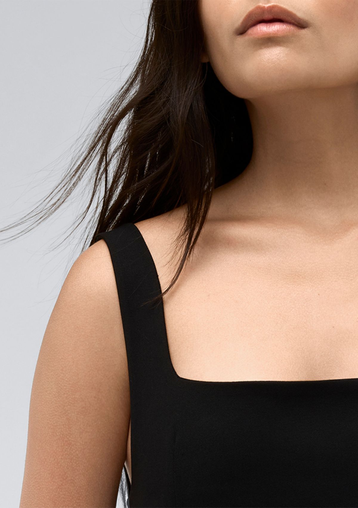 Womens Sleeveless Bar Back Sheath Dress