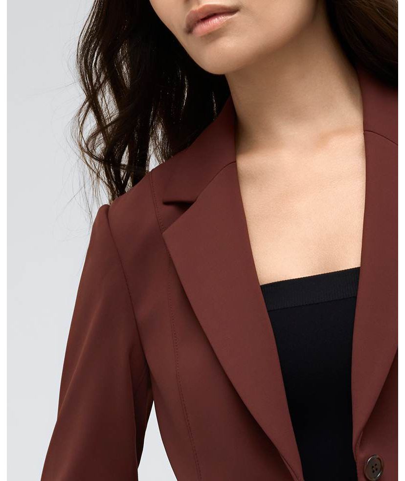 Athletic Stretch One Button Notch Collar Blazer