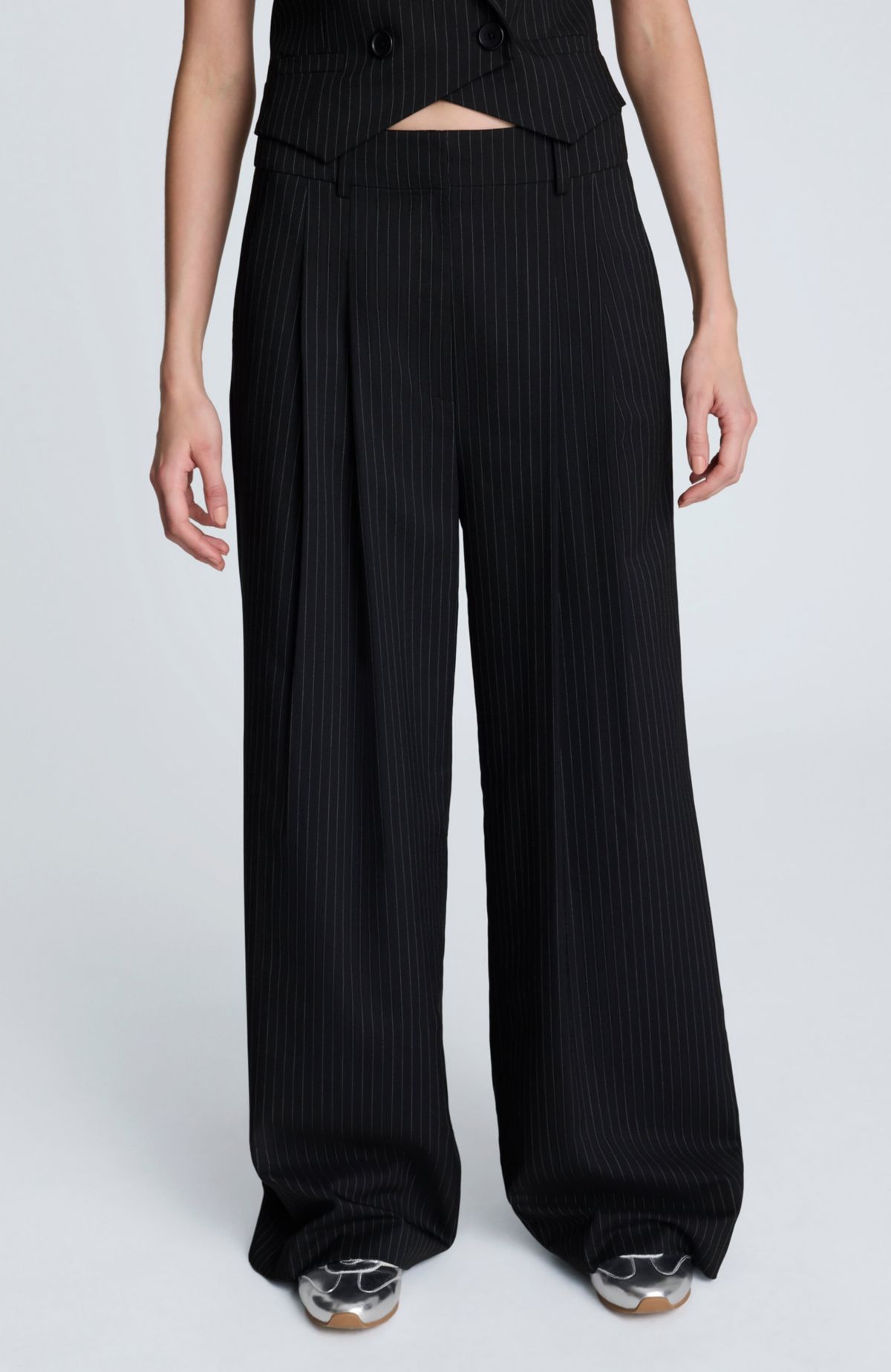 Fly Front High Rise Wide Leg Pant