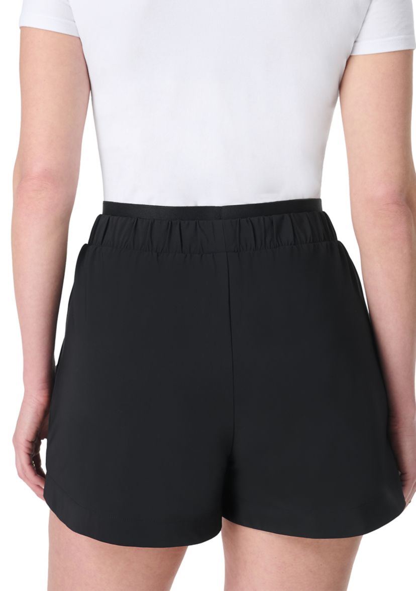 Womens Explorer Elevated 3 Shorts