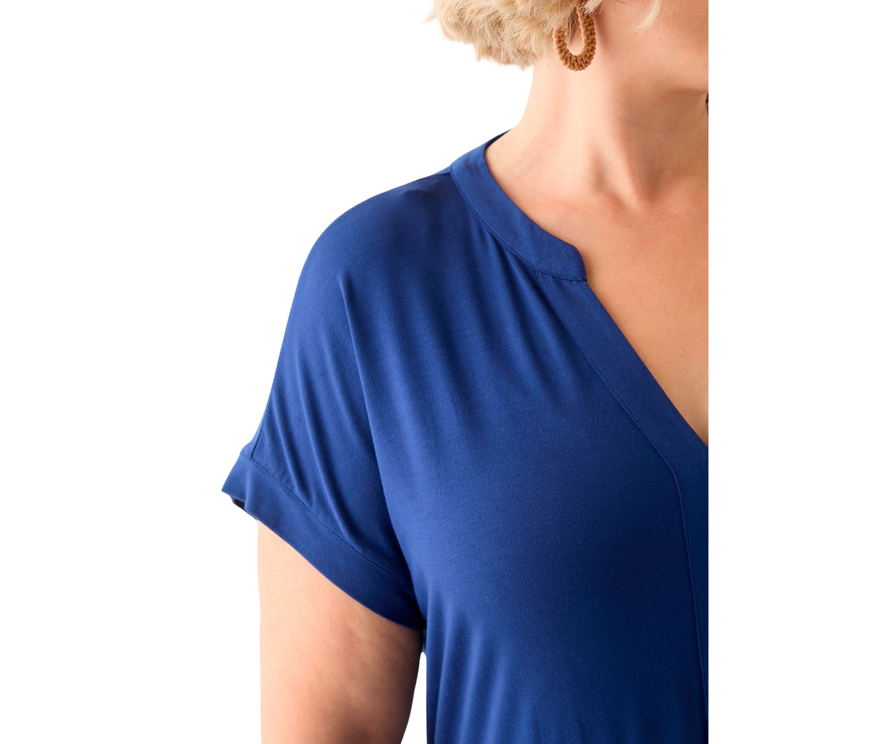 Plus Size Short Sleeve Split Neck Tiered Knit Dress