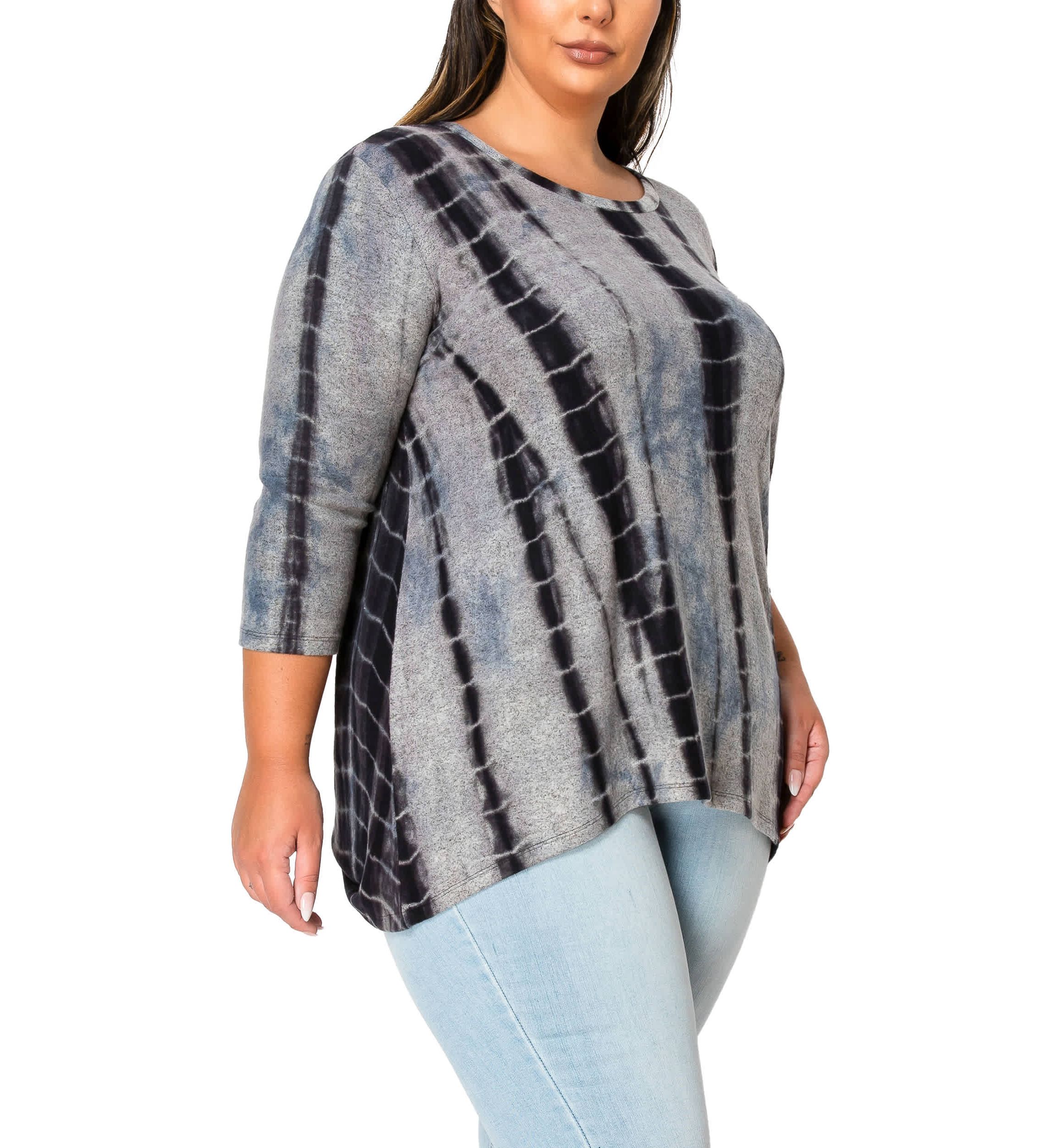 Hand Tie Dye Cozy 3Q Sleeve Button Back