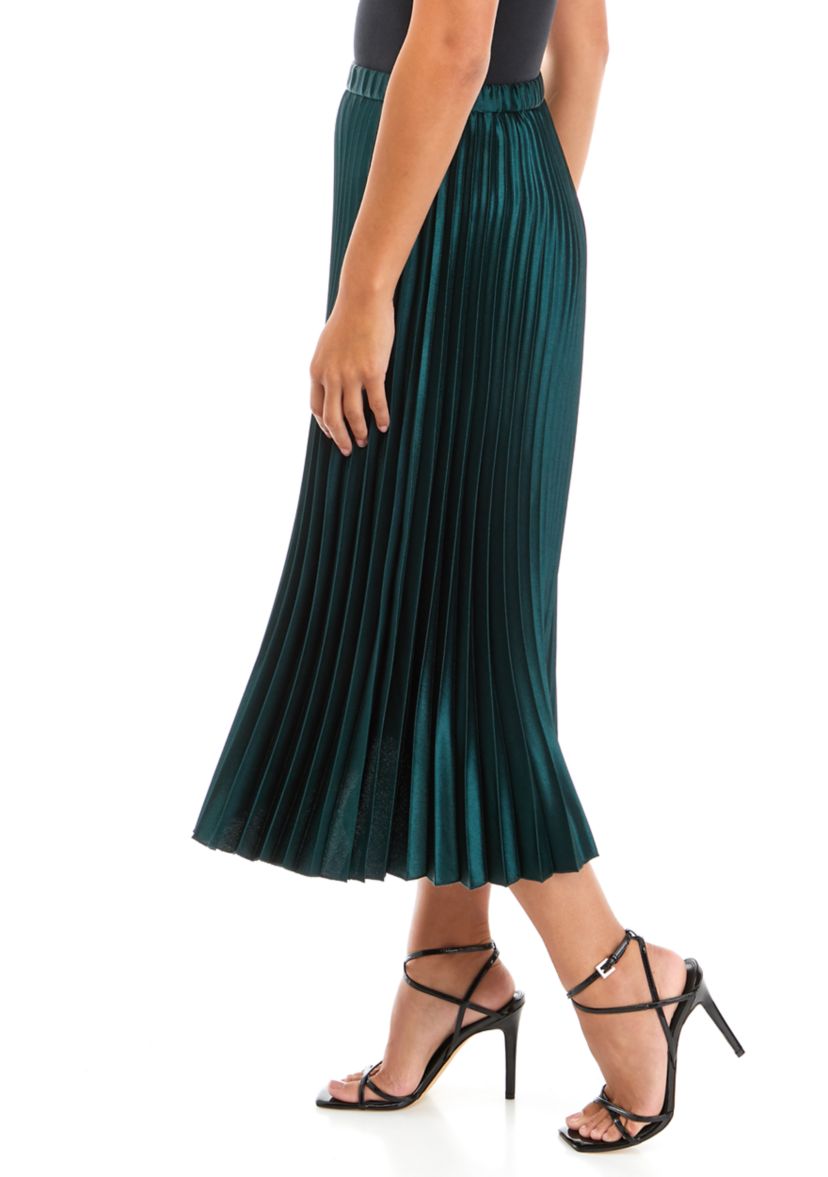 Petite Pull On Pleated Skirt