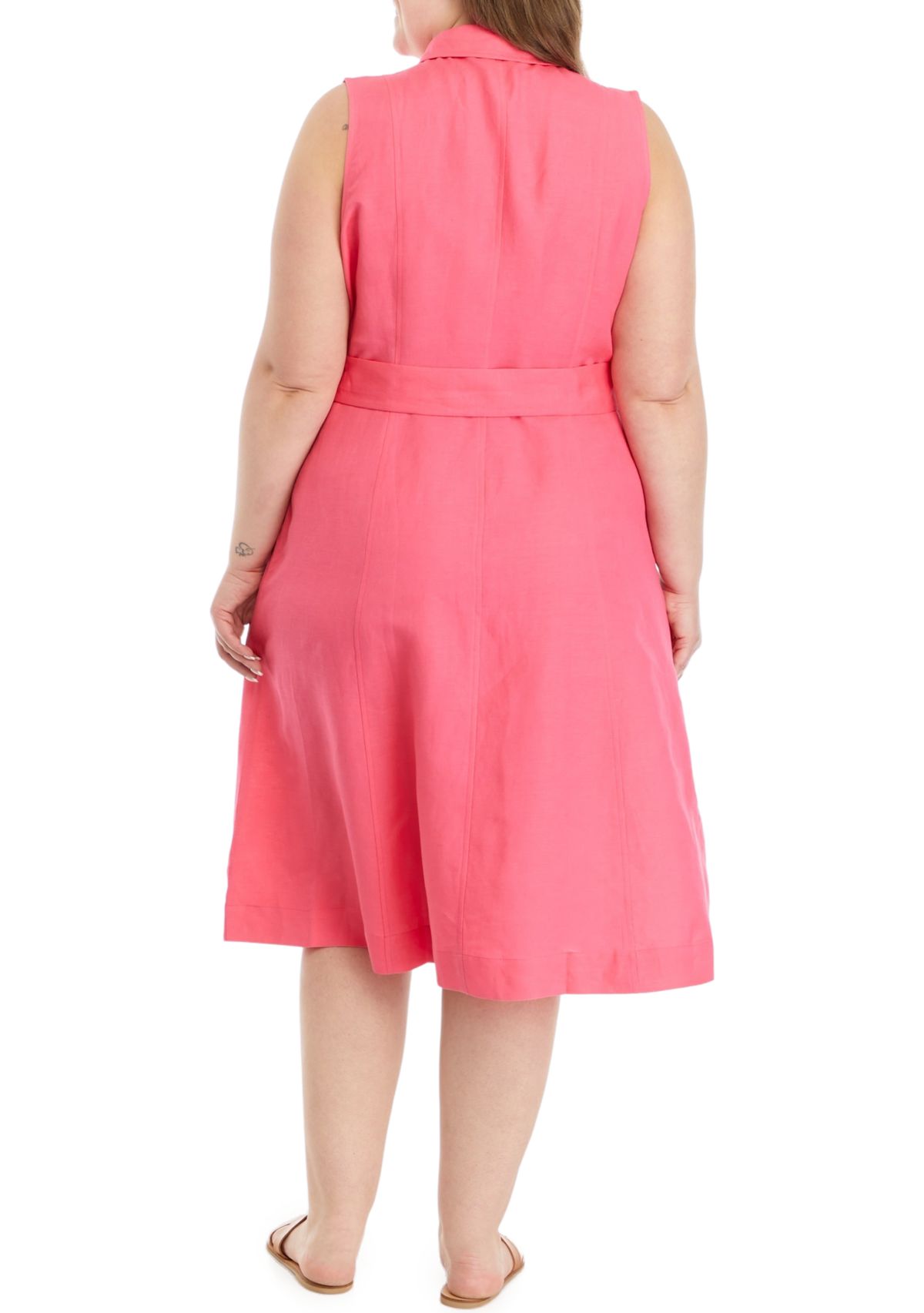 Plus Size Sleeveless Shirtdress