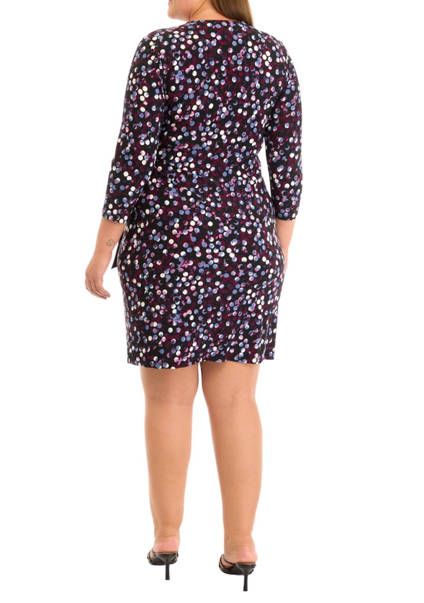 Plus Size Classic Wrap Printed Dress