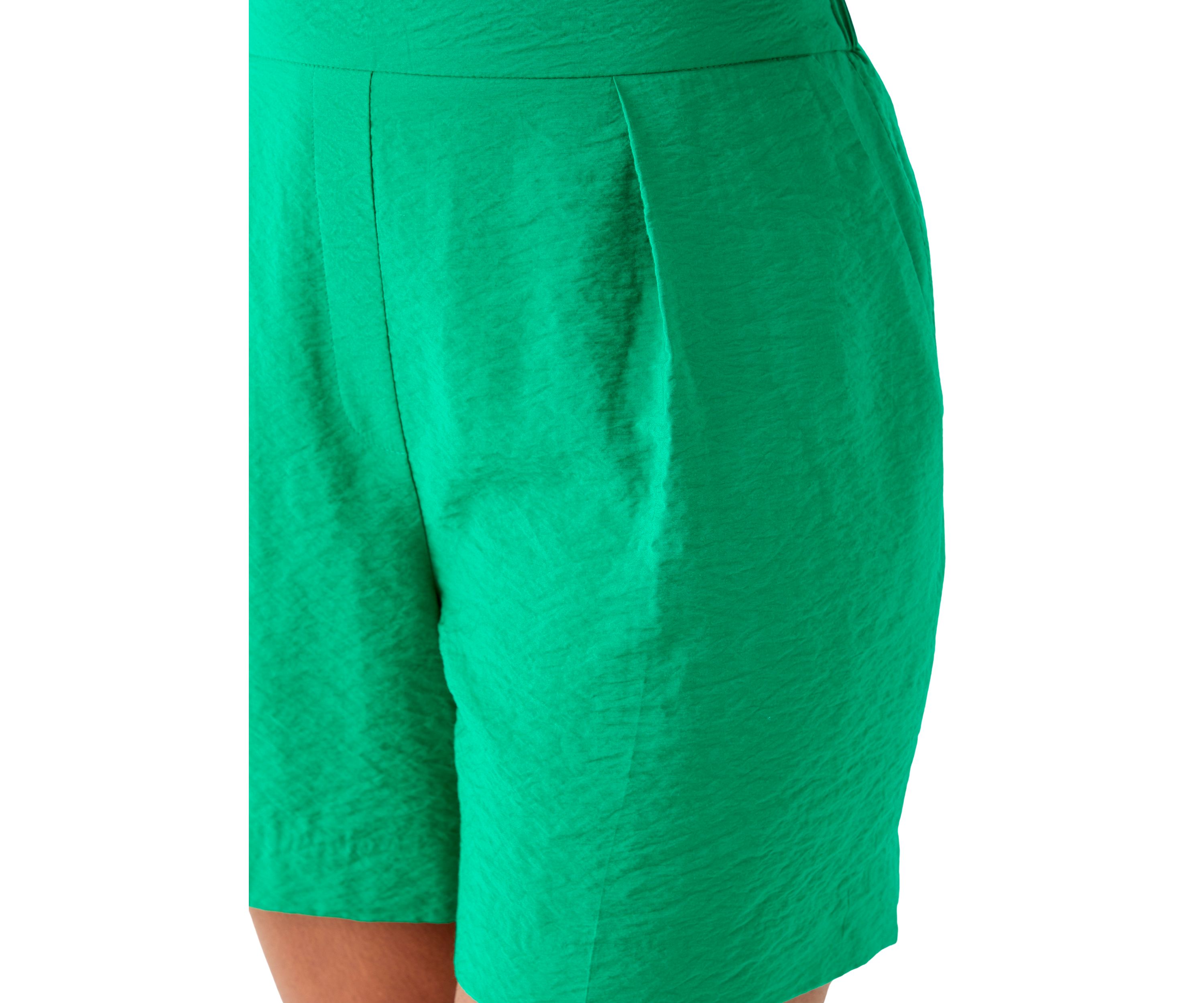 Womens Pleated Front Shorts