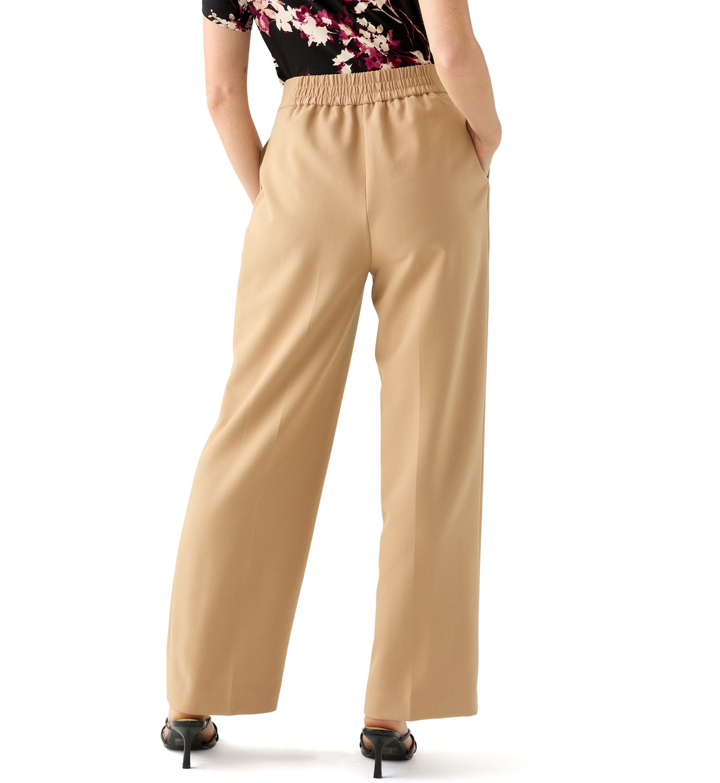 Petite Pleated Wide Leg Trouser