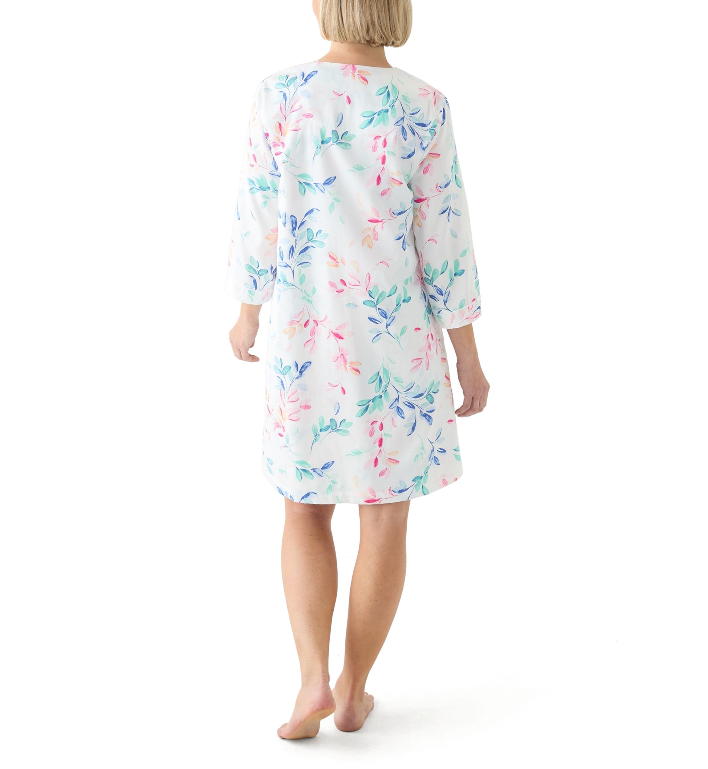 Short Snap Front Robe