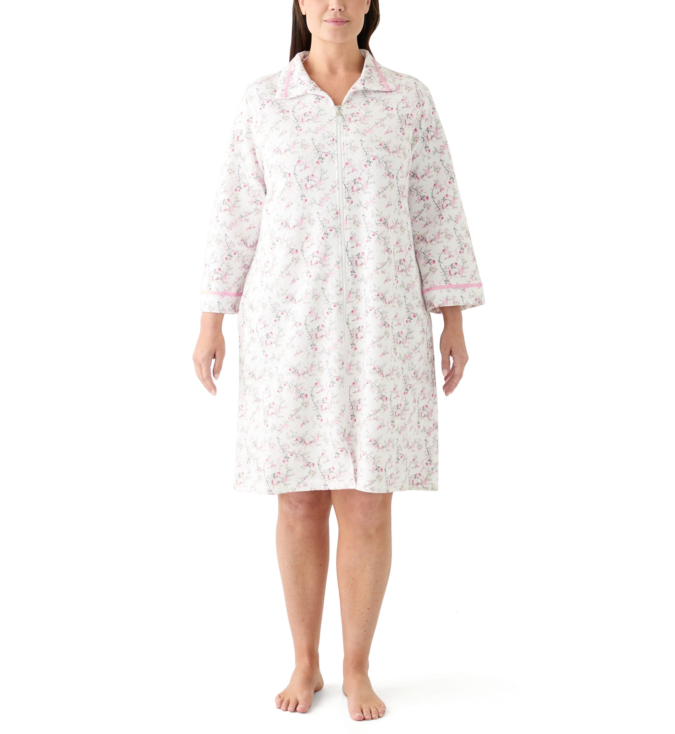 Plus Size Short Quilted Knit Zip Front Robe