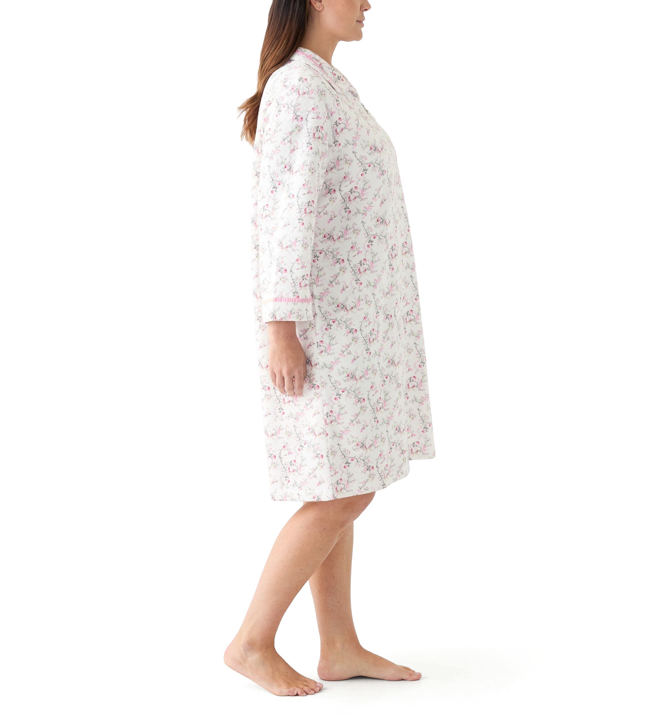 Plus Size Short Quilted Knit Zip Front Robe