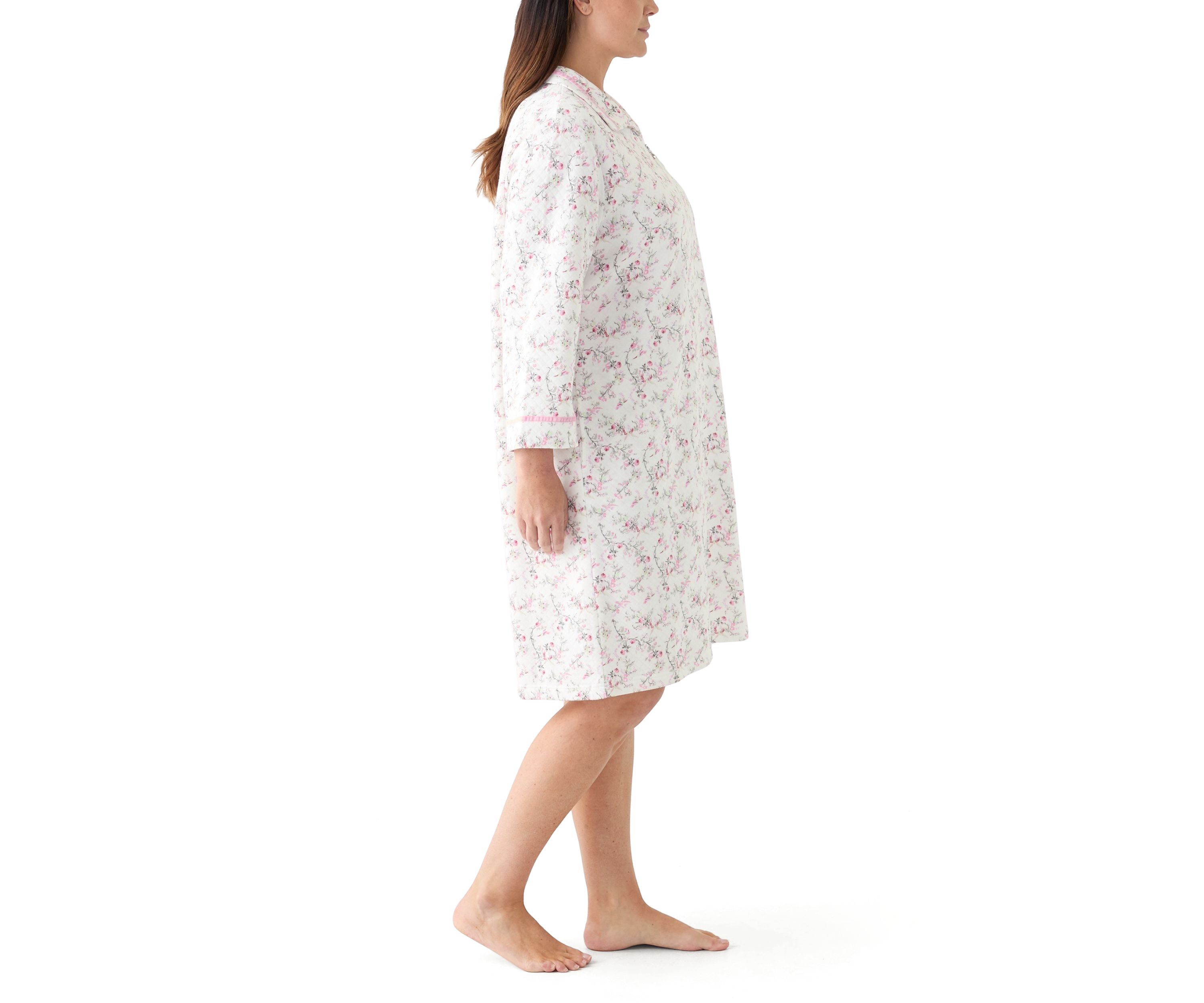 Plus Size Short Quilted Knit Zip Front Robe