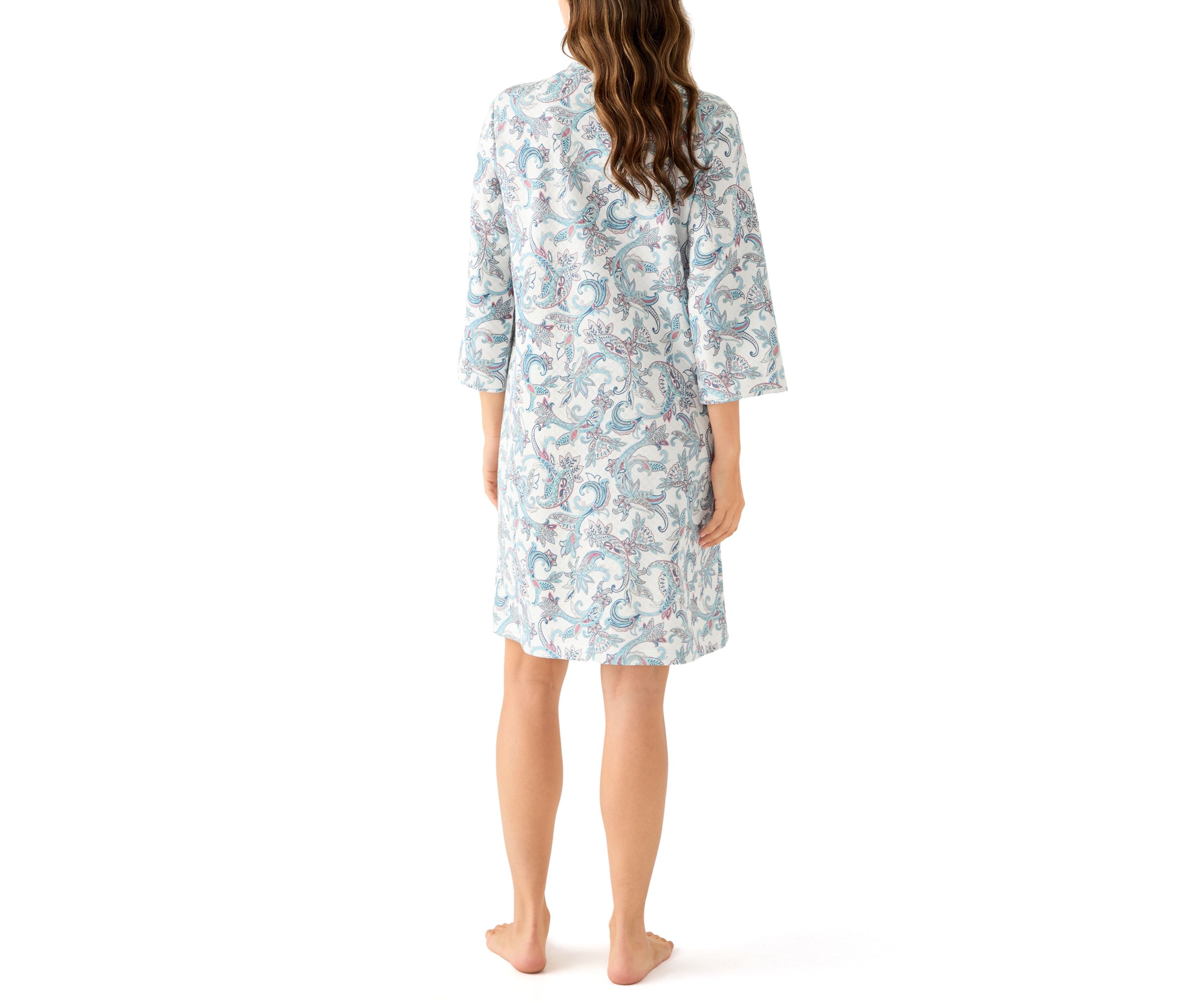 Short Quilted Knit Zip Robe