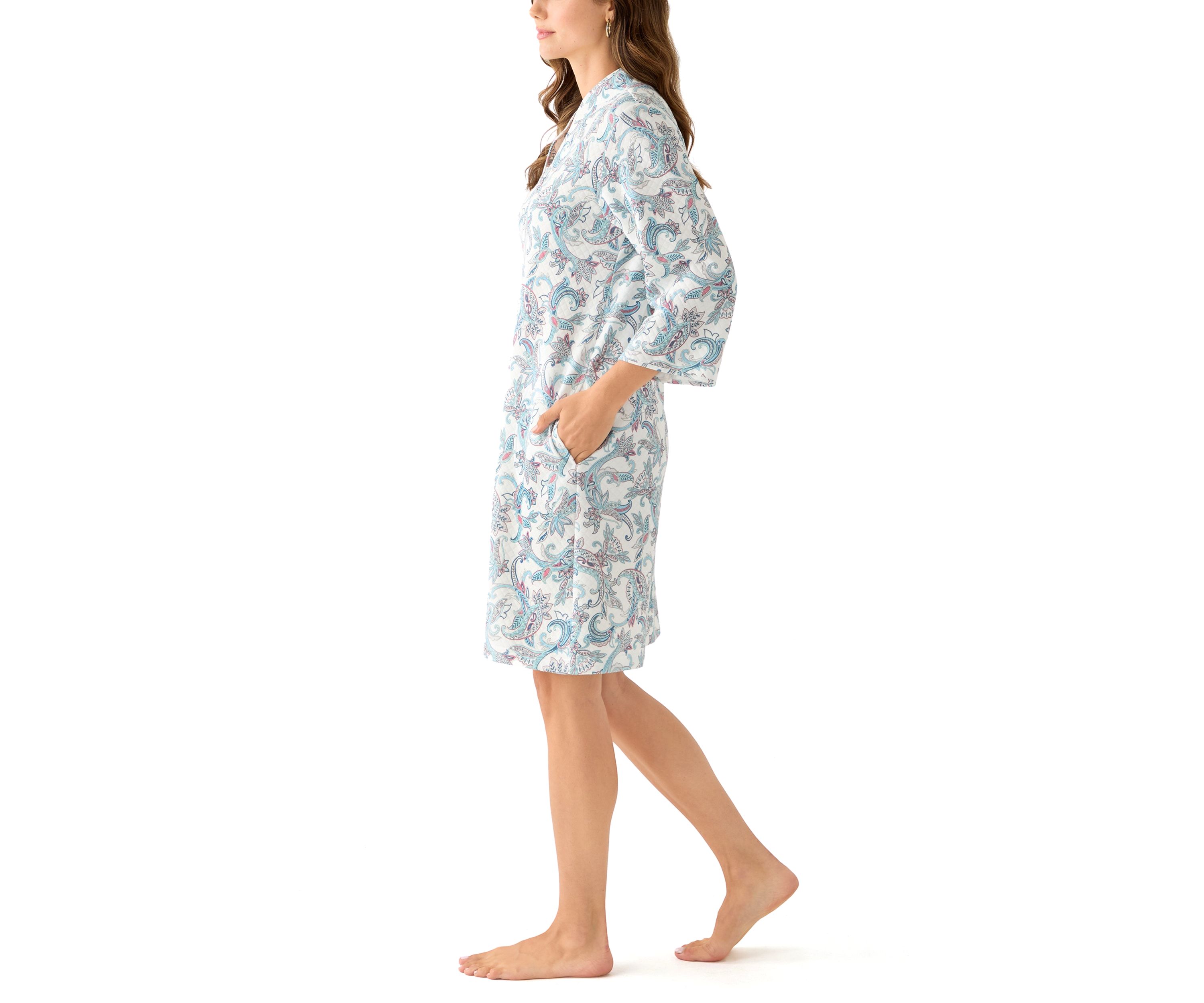 Short Quilted Knit Zip Robe