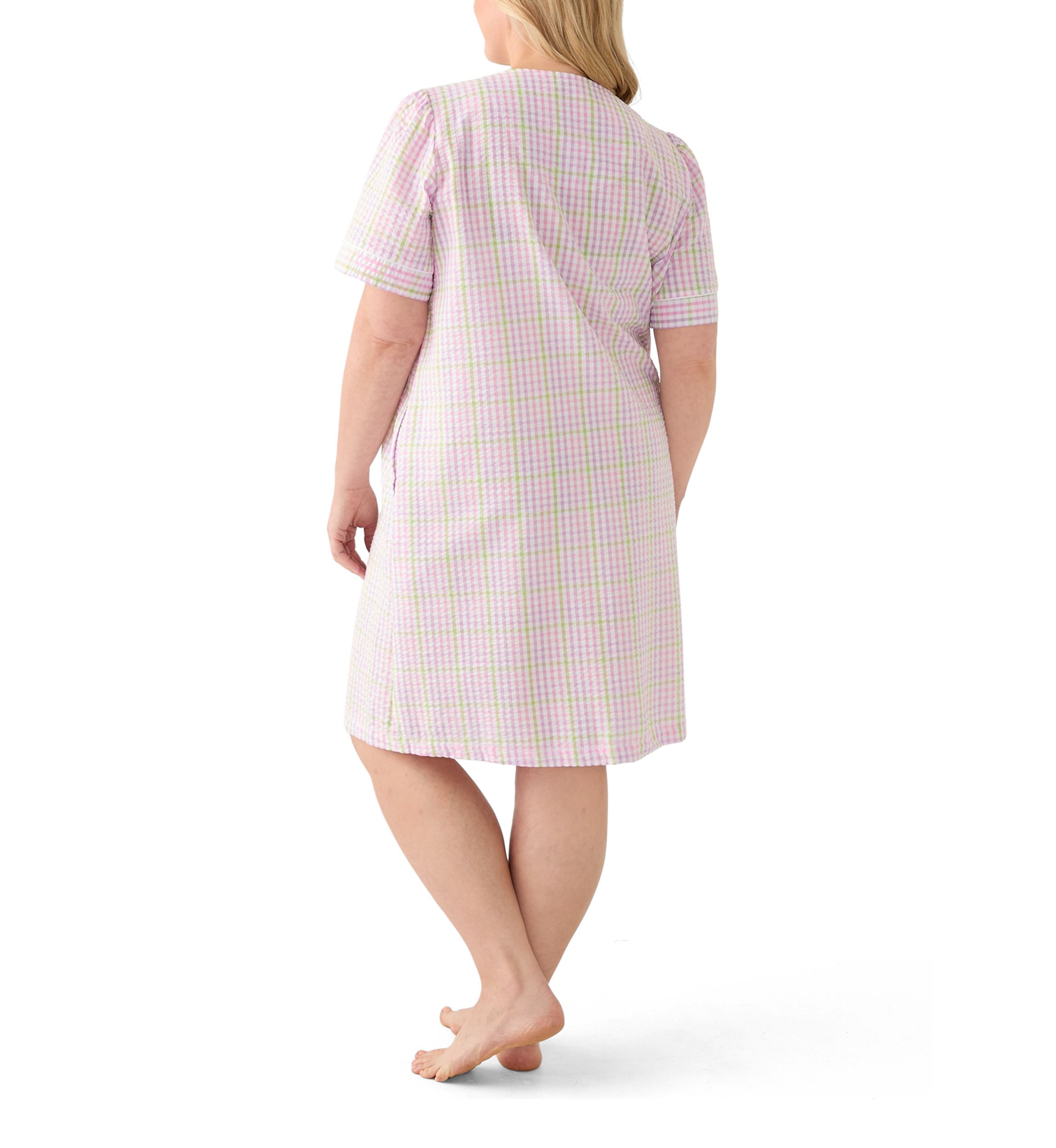 Plus Size Seersucker Short Snap Robe