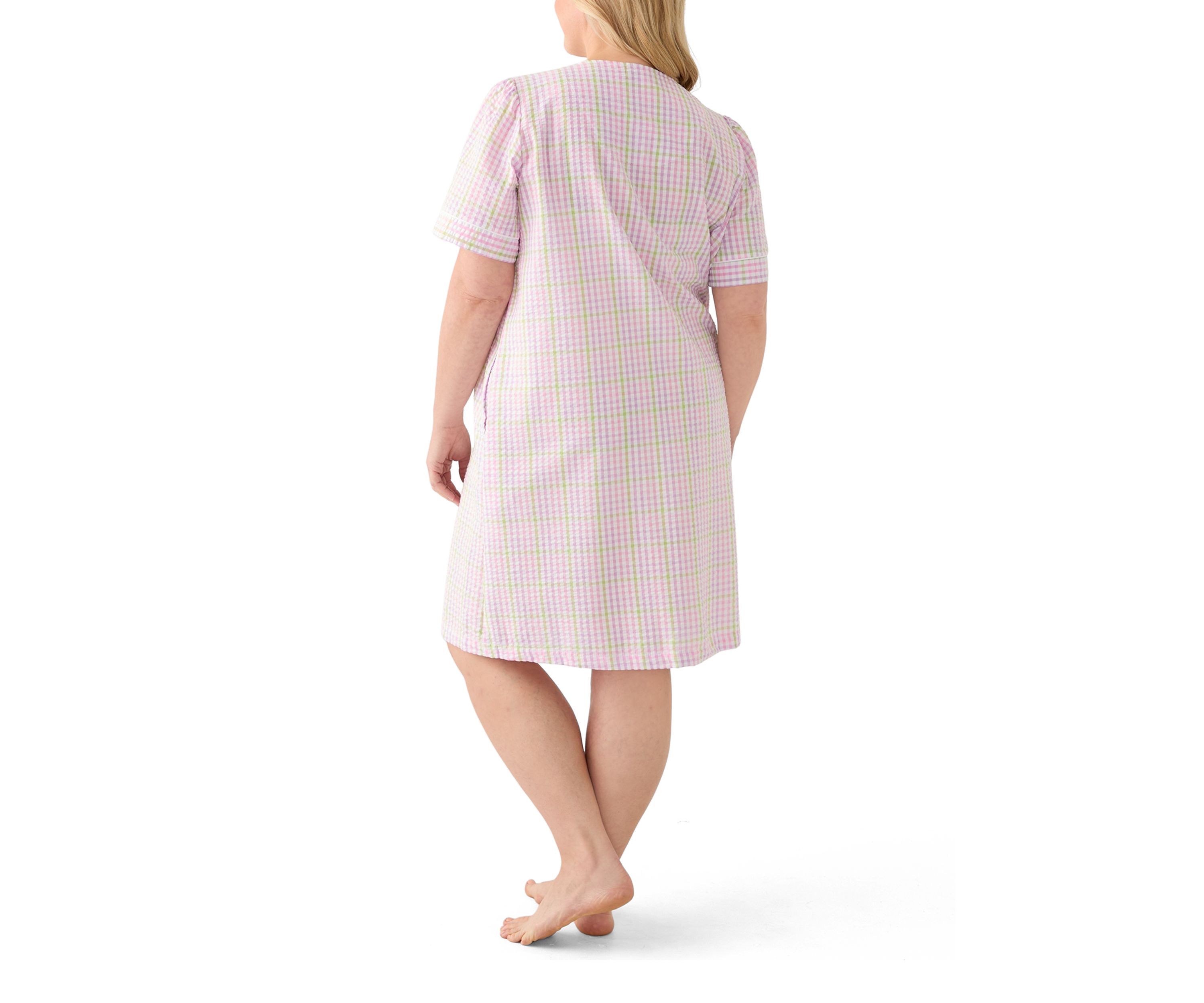 Plus Size Seersucker Short Snap Robe