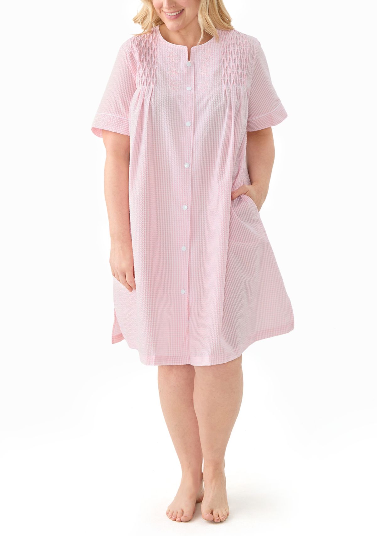 Short Snap Robe
