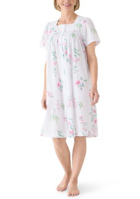 Miss Elaine Women's Short Seersucker Robe